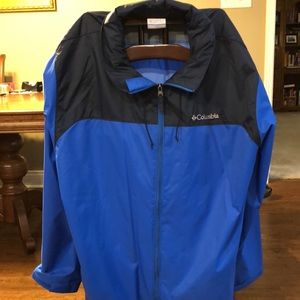 Columbia XL lightweight jacket and raincoat, brand new, no issues at all.